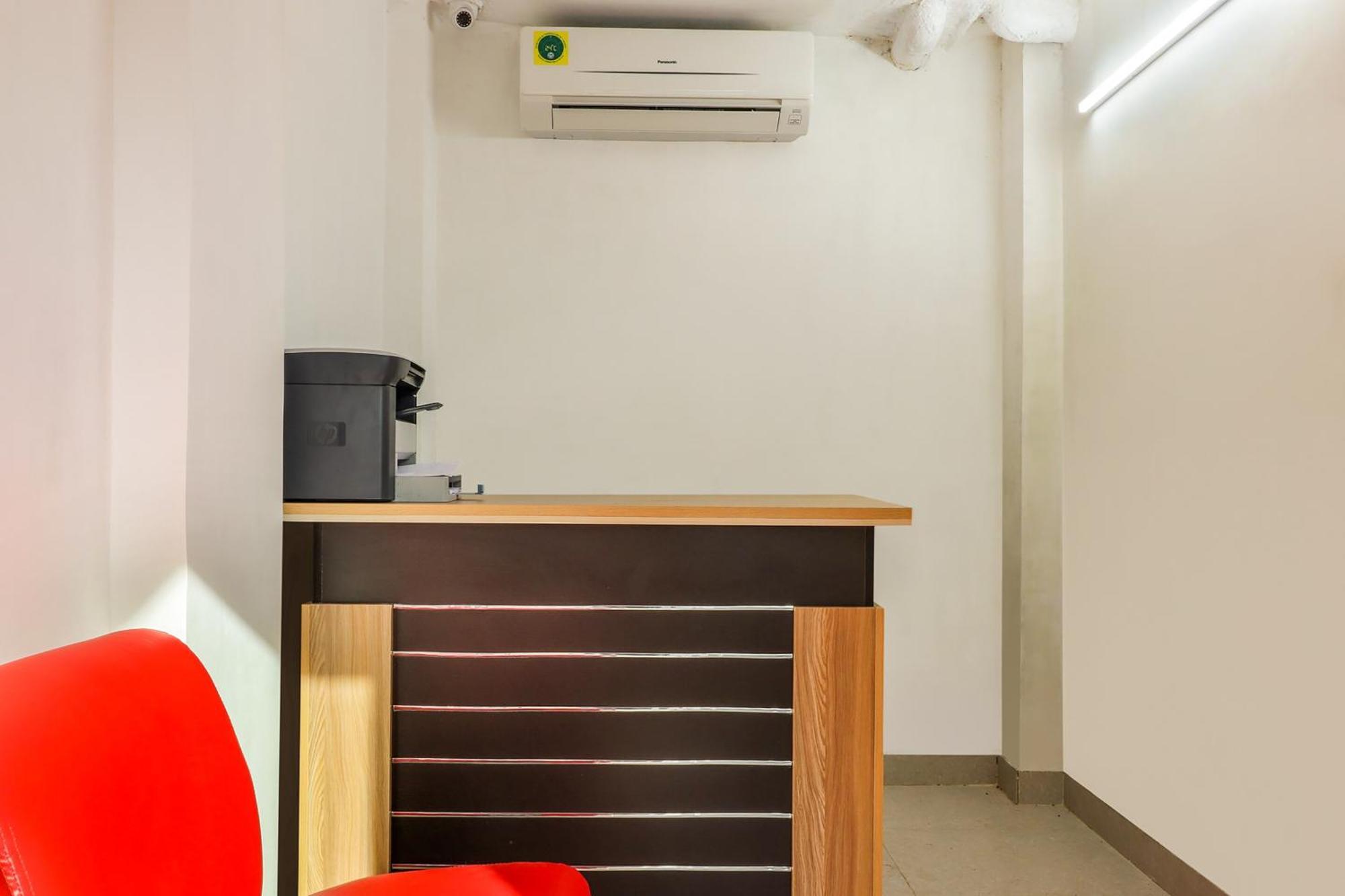 Hotel O Vgs Chinhat Luaran gambar