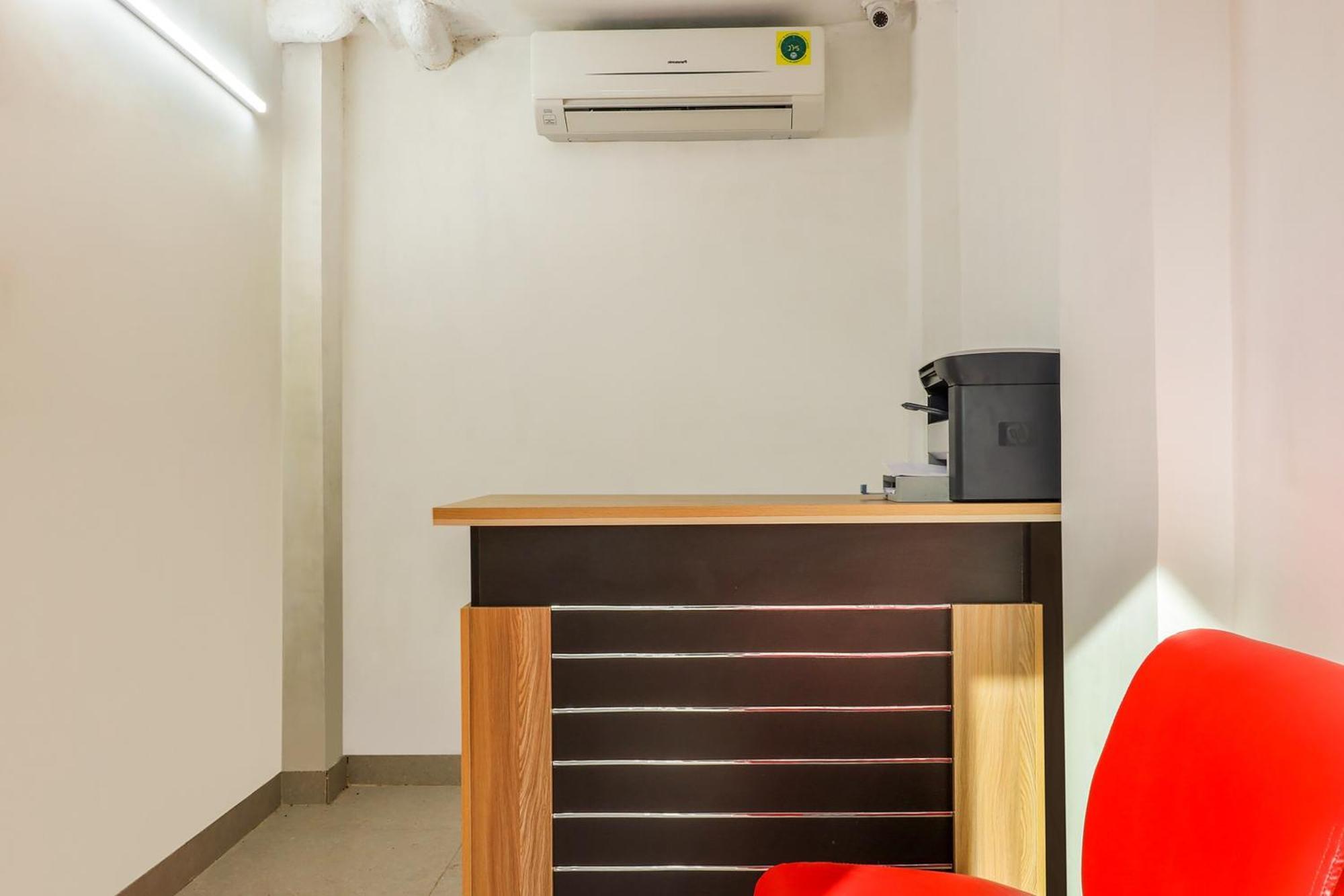 Hotel O Vgs Chinhat Luaran gambar